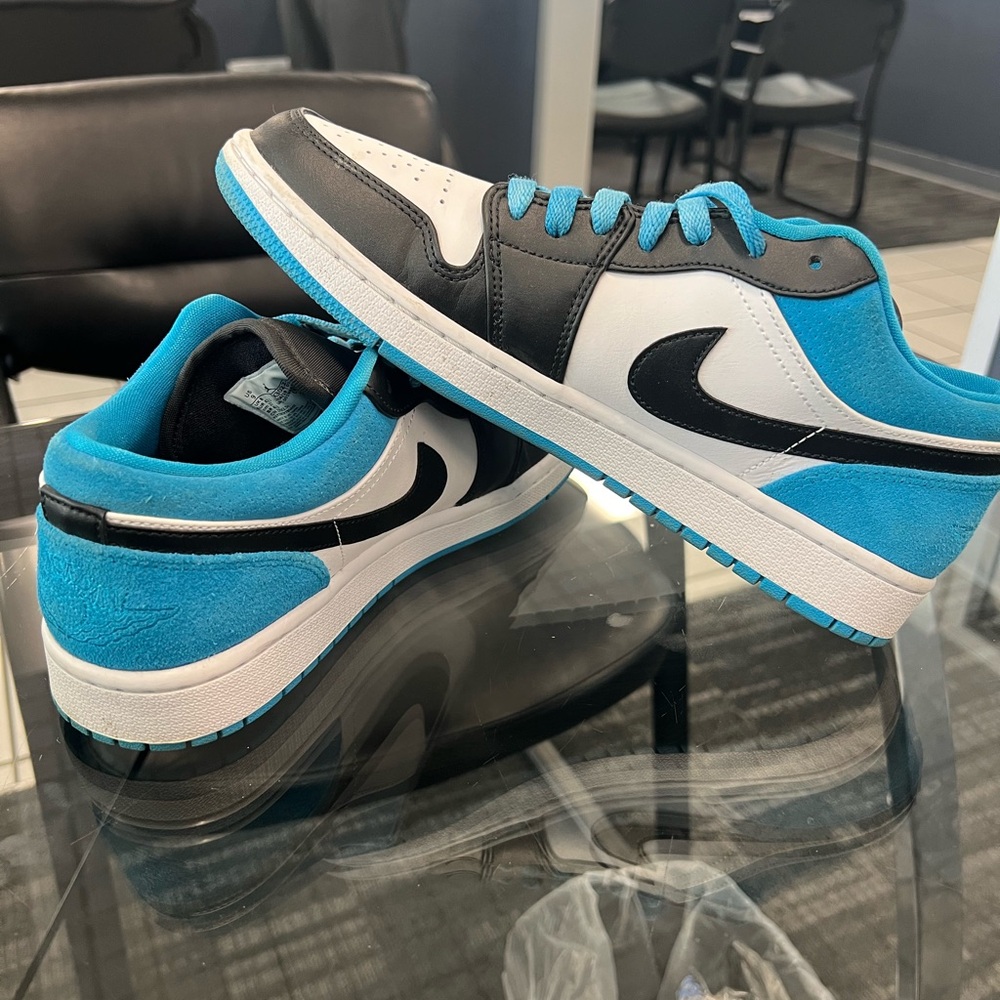Jordan 1 Laser Blue Lows